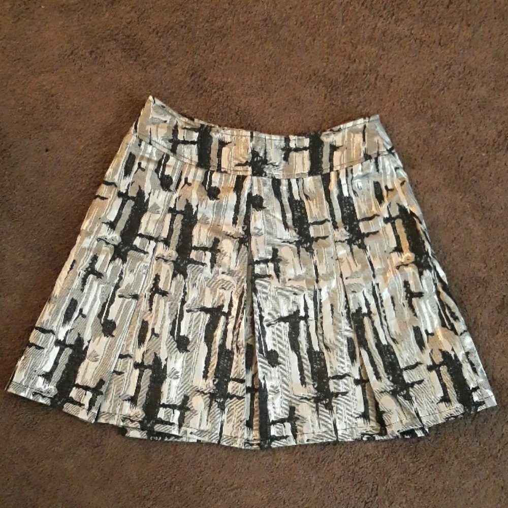 Basil Lola pleated A-line skirt